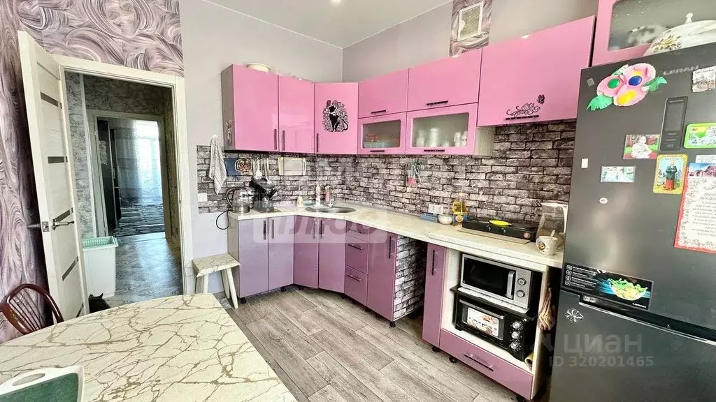 2-к кв. Хабаровский край, Комсомольск-на-Амуре Советская ул., 1 (55.5 ... - Фото 0