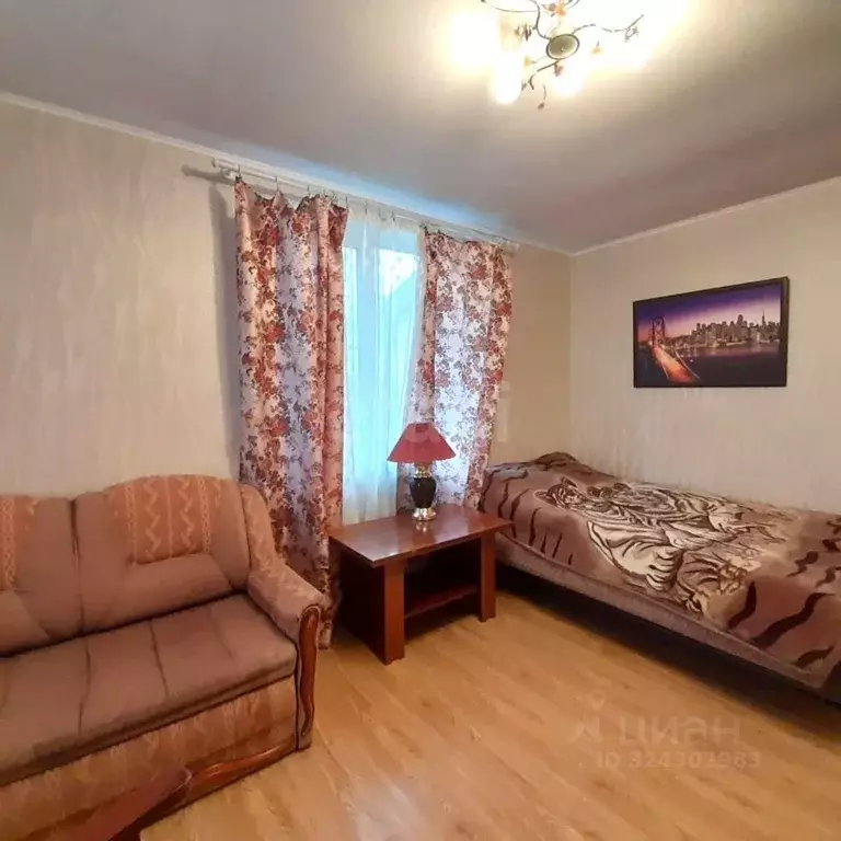 Дом в Калужская область, Жуковский муниципальный округ, с. Высокиничи ... - Фото 1