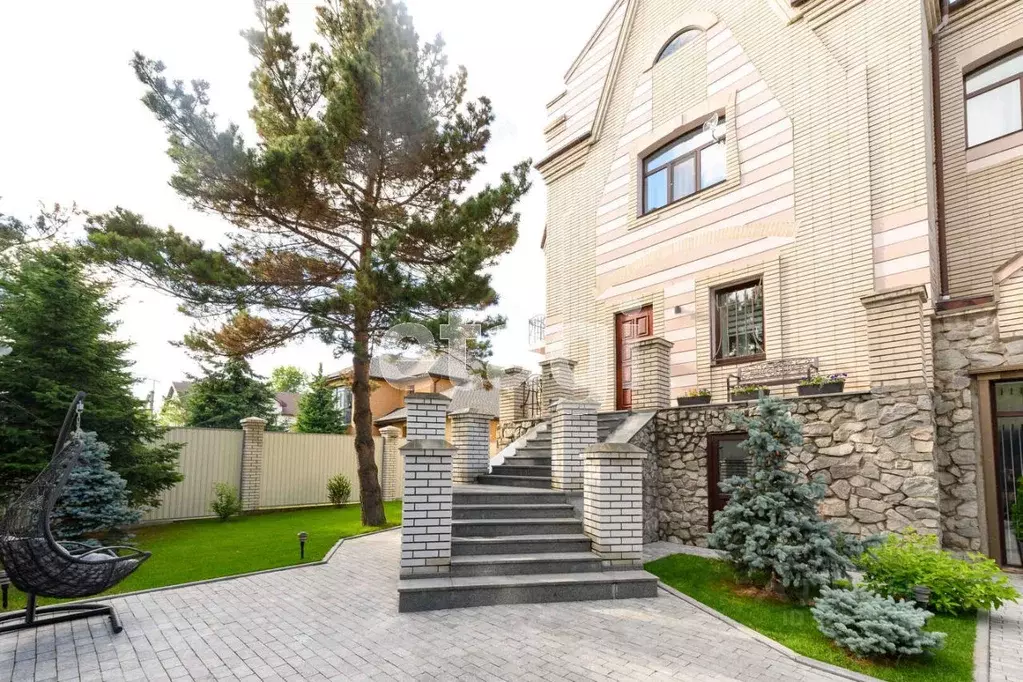 Дом в Хабаровский край, Хабаровск Грушевая ул., 23 (450 м) - Фото 1