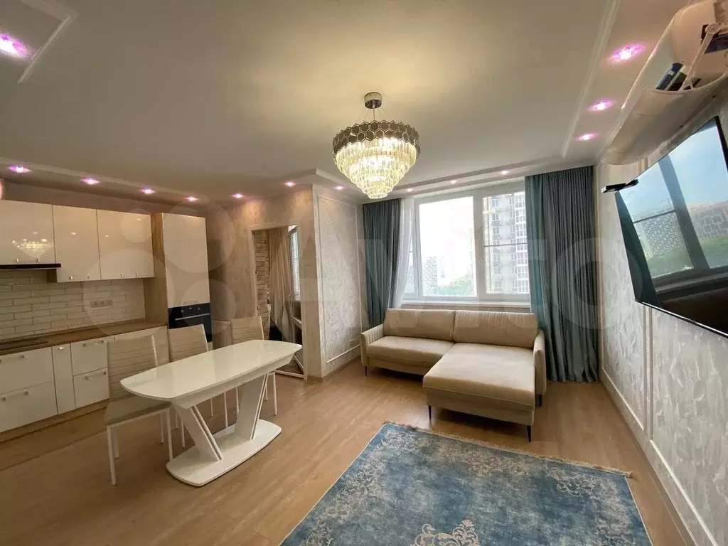3-к. квартира, 95 м, 18/24 эт. - Фото 0