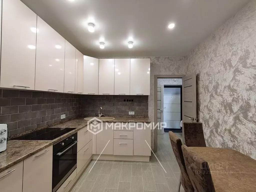 1-к кв. Брянская область, Брянск ул. Имени А.Ф. Войстроченко, 5 (37.3 ... - Фото 1