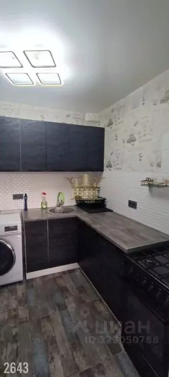 3-к кв. Крым, Симферополь ул. Троллейбусная, 13 (90.0 м) - Фото 2