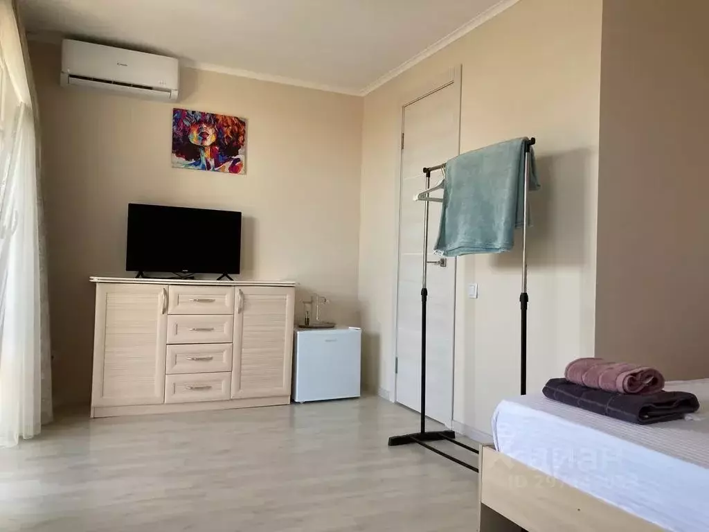 Дом в Крым, Сакский район, Штормовское с/пос, Вотчина СНТ ул. ... - Фото 2