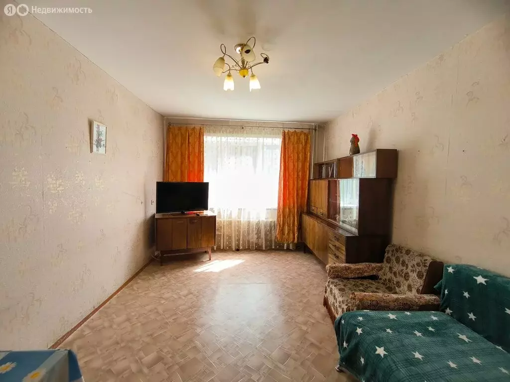 2-комнатная квартира: Саянск, микрорайон Строителей, 1 (50.7 м) - Фото 0