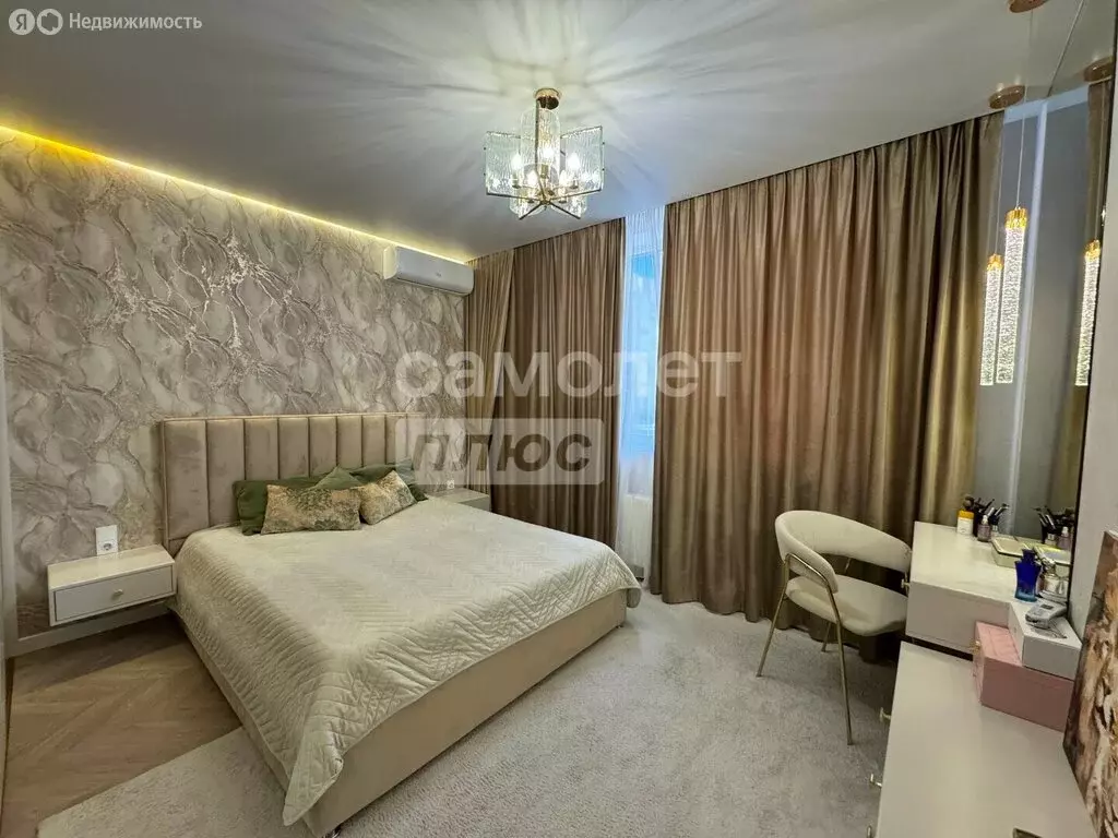 3-комнатная квартира: Ставрополь, улица Чапаева, 4к1 (91 м) - Фото 1