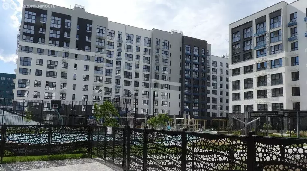 Квартира-студия: Тюмень, улица Павла Никольского, 10к1блок2 (44.3 м) - Фото 1