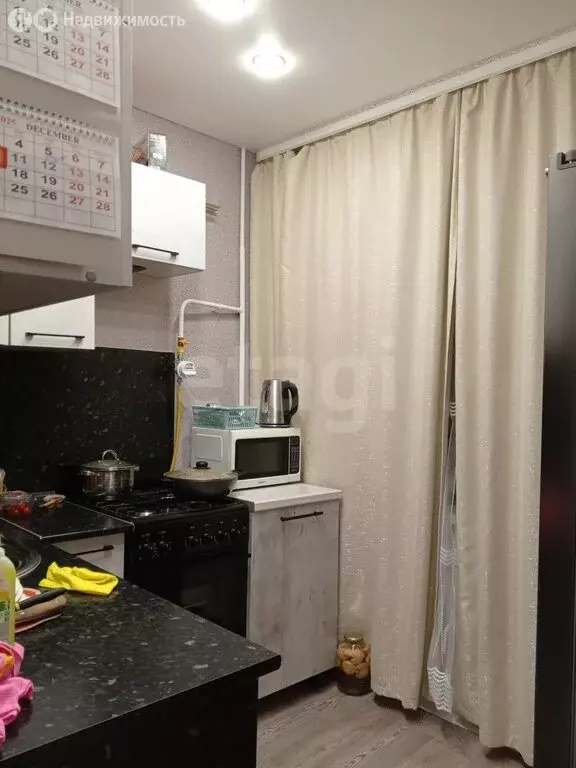 2-комнатная квартира: Пласт, улица Титова, 5 (41.3 м) - Фото 1