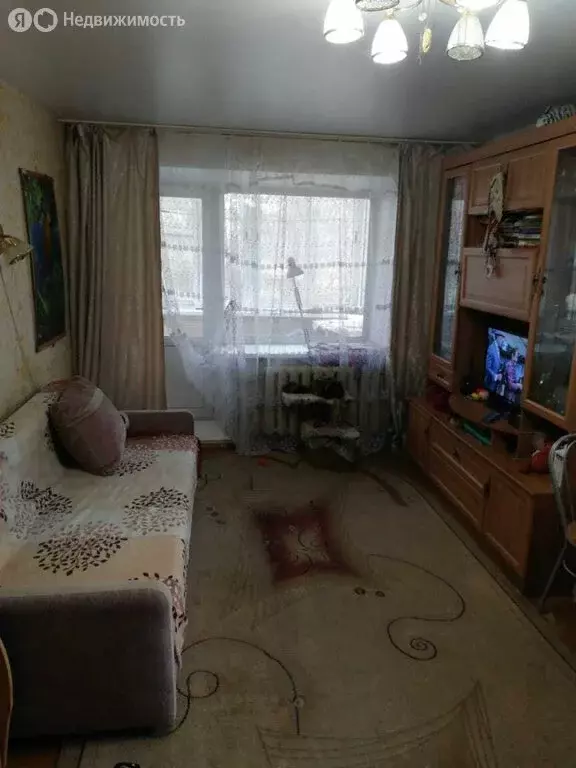 2-комнатная квартира: Кировград, улица 40 Лет Октября, 5 (42.4 м) - Фото 1