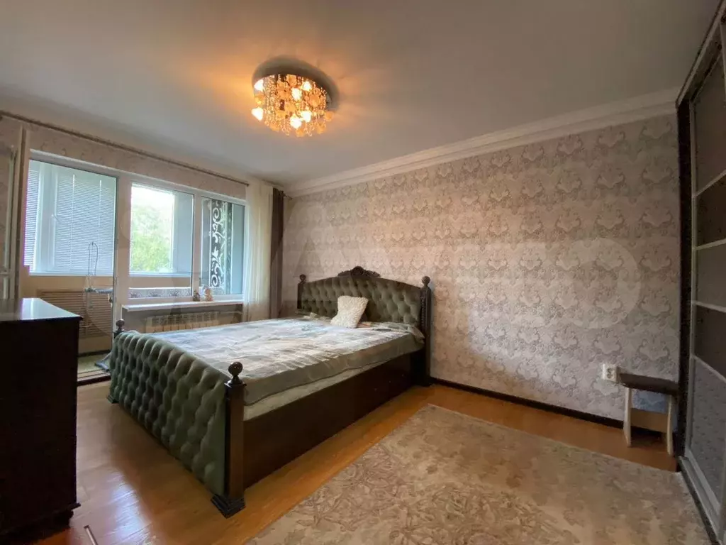 2-к. квартира, 55 м, 2/5 эт. - Фото 0