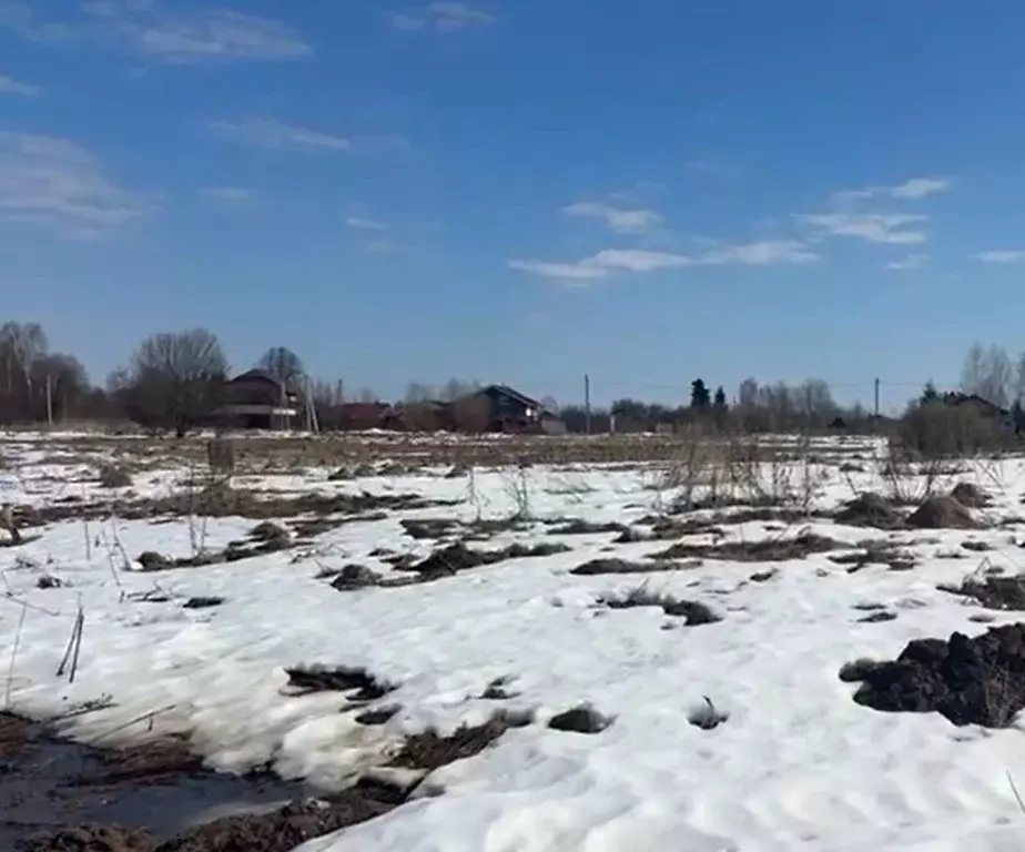 Участок в Московская область, Можайский муниципальный округ, д. ... - Фото 1
