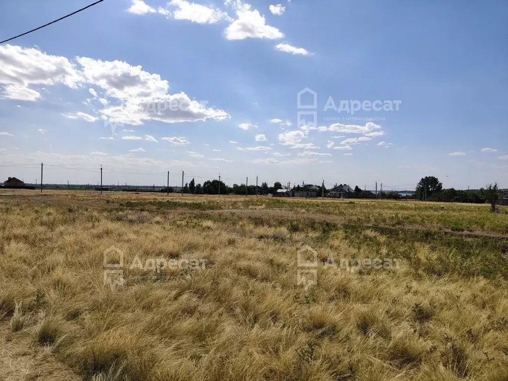 Участок в Волгоградская область, Волгоград Поселок Водный тер., ул. ... - Фото 0