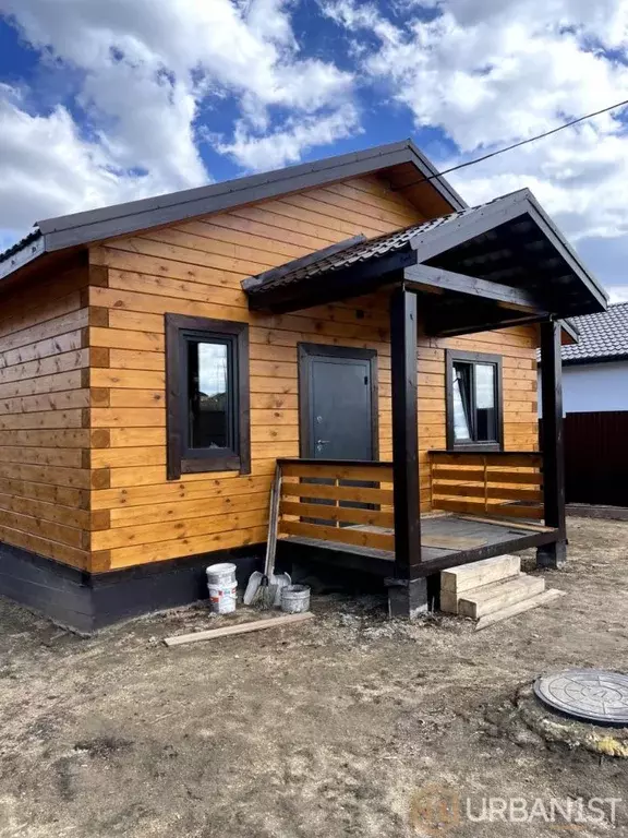 Дом в Красноярский край, Красноярск городской округ, пос. Солонцы ул. ... - Фото 1