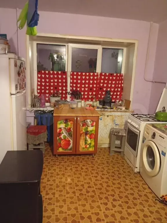 Комната 12,5 м в 5-к., 1/5 эт. - Фото 0