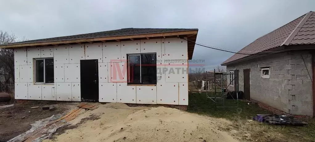 Дом в Белгородская область, Старооскольский городской округ, с. ... - Фото 1