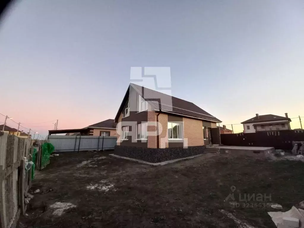 Дом в Ростовская область, Аксай ул. Петровская, 42 (128 м) - Фото 1