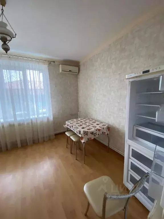 1-к кв. Ростовская область, Таганрог Александровская ул., 77И (56.0 м) - Фото 2