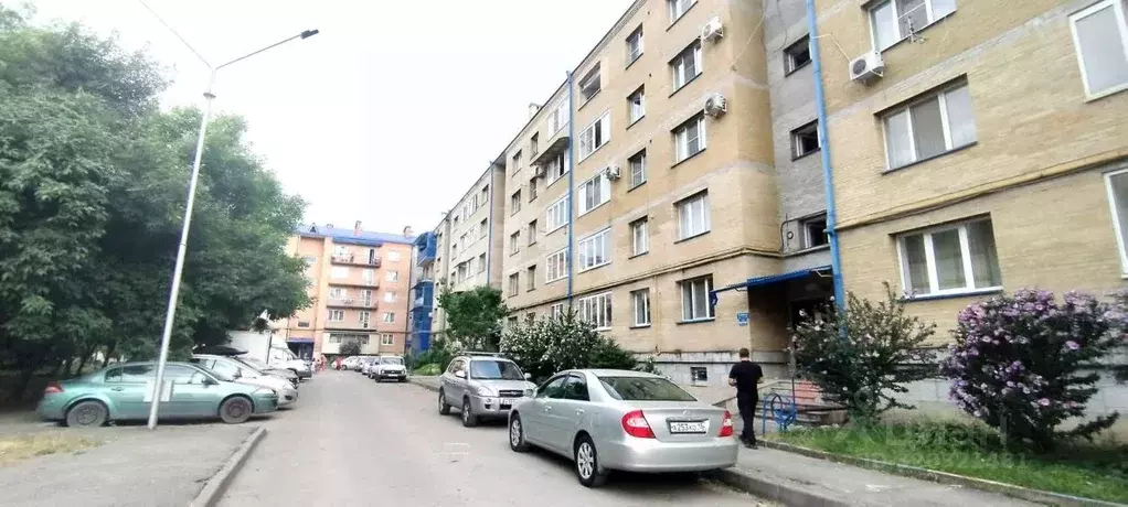 3-к кв. Северная Осетия, Владикавказ ул. Алихана Гагкаева, 11 (83.0 м) - Фото 2