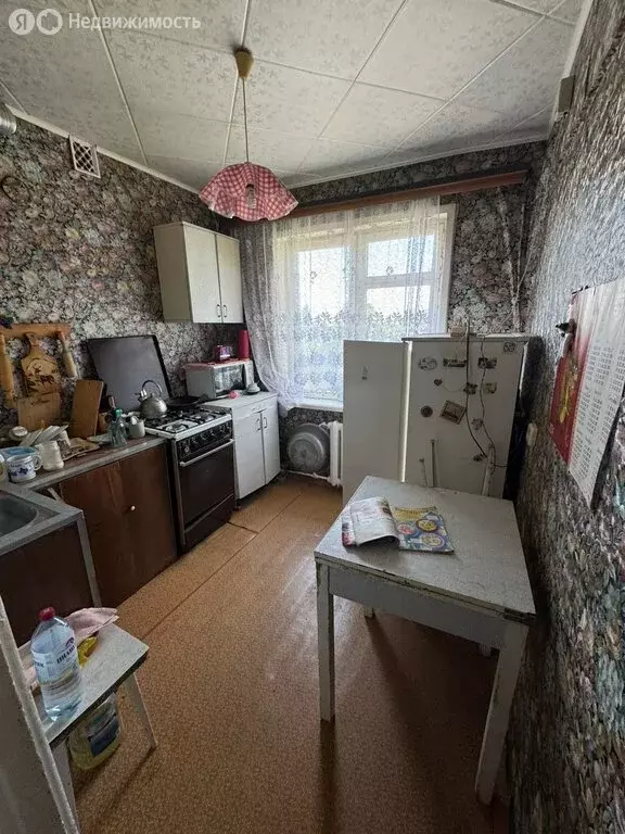 3-комнатная квартира: Волгоград, улица Хользунова, 6 (57.7 м) - Фото 0