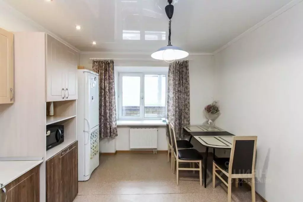 1-к кв. Тюменская область, Тюмень ул. Дружбы, 75 (41.7 м) - Фото 2