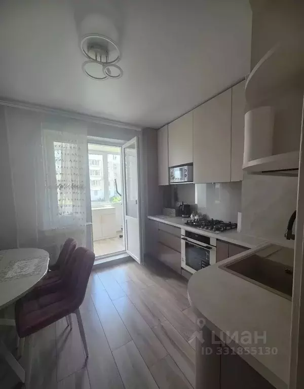 2-к кв. Крым, Симферополь ул. Балаклавская, 57 (55.0 м) - Фото 1