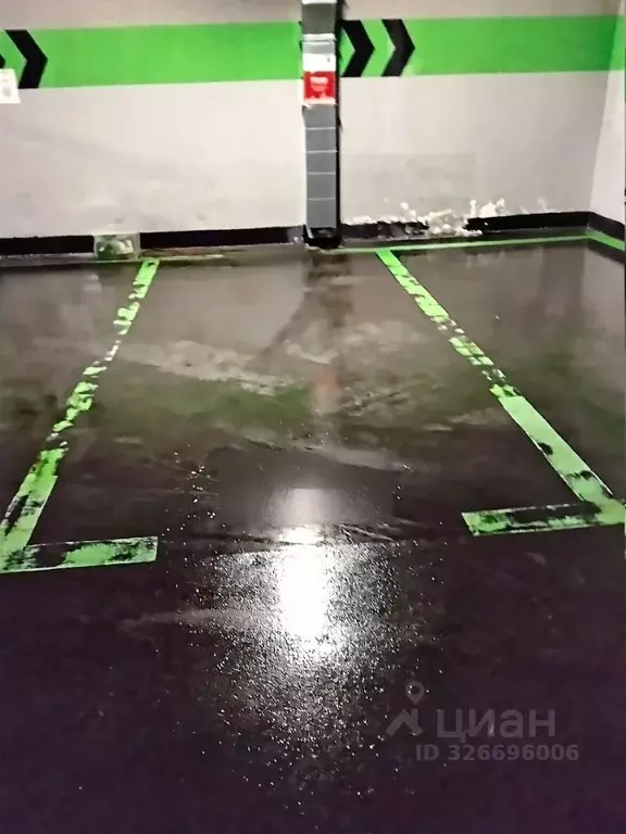 Гараж в Москва ул. Маршала Тухачевского, 49 (12 м) - Фото 1