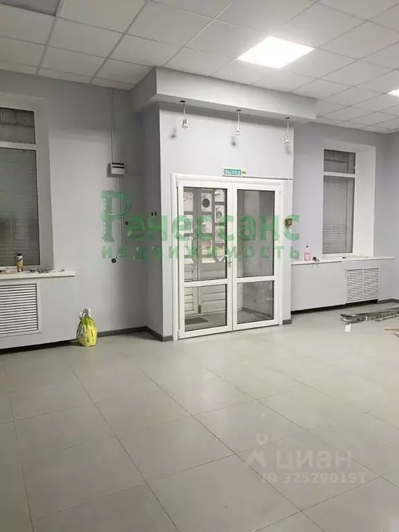 Торговая площадь в Брянская область, Брянск ул. Челюскинцев, 17 (75 м) - Фото 2