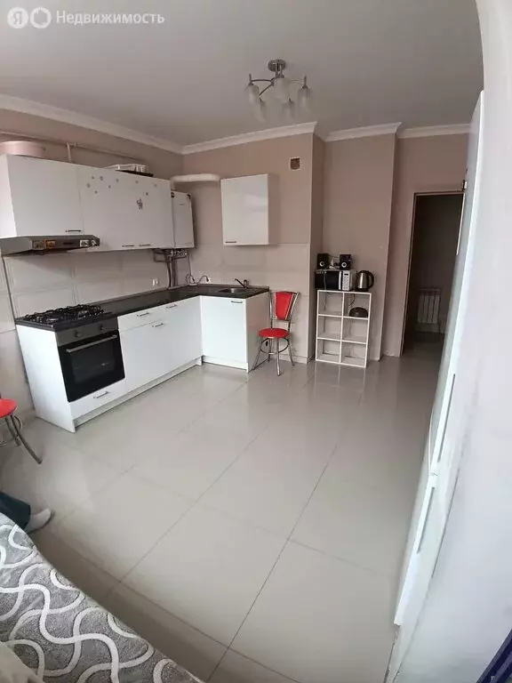 1-комнатная квартира: посёлок городского типа Яблоновский, улица ... - Фото 1