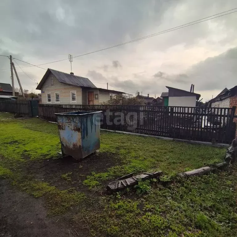 Дом в Кемеровская область, Ленинск-Кузнецкий Хабаровская ул., 18 (45 ... - Фото 0