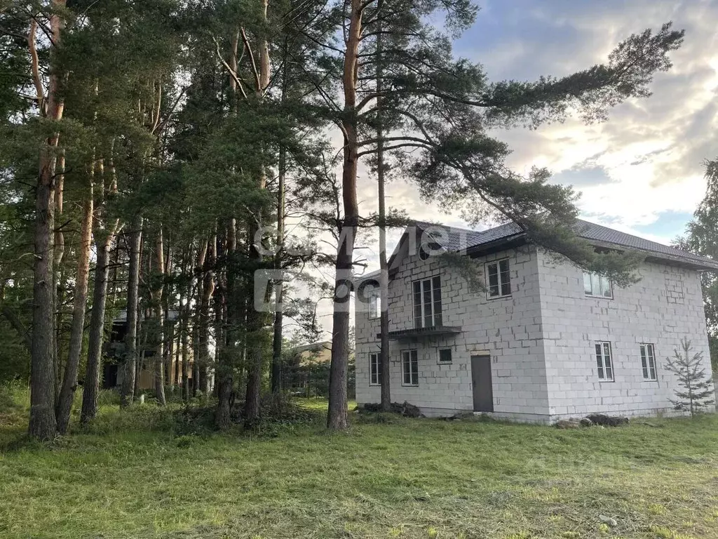 Дом в Ленинградская область, Всеволожский район, Бугровское городское ... - Фото 1