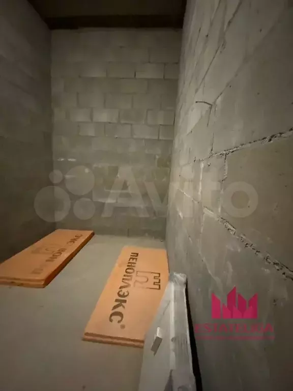 Продам помещение свободного назначения, 3.2 м - Фото 0