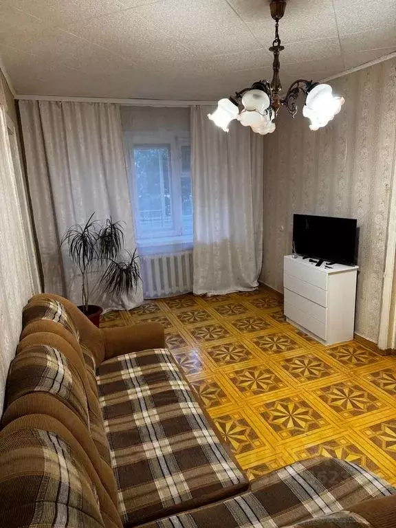 3-к кв. Саратовская область, Балаково ул. Титова, 33А (40.0 м) - Фото 0