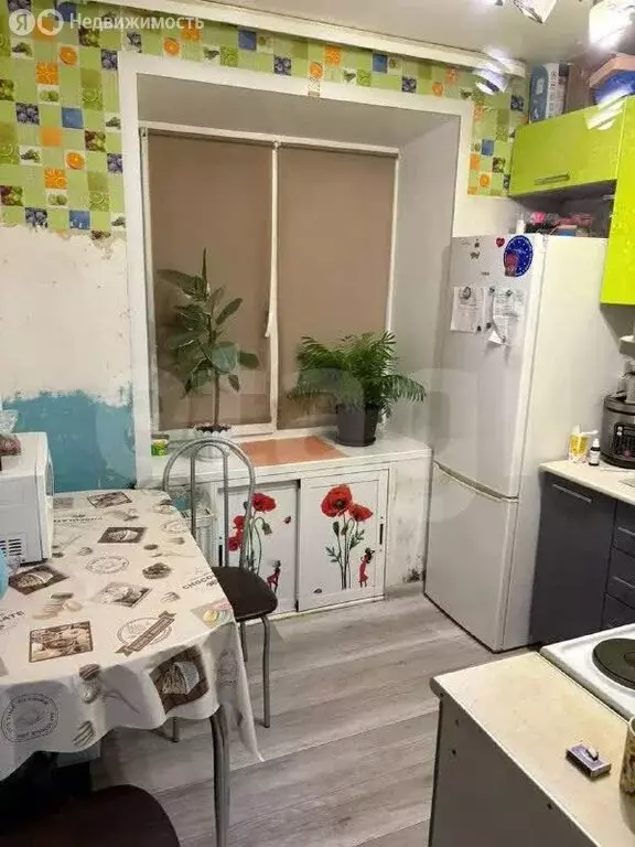 3-комнатная квартира: Алапаевск, улица Павлова, 61 (59.8 м) - Фото 1