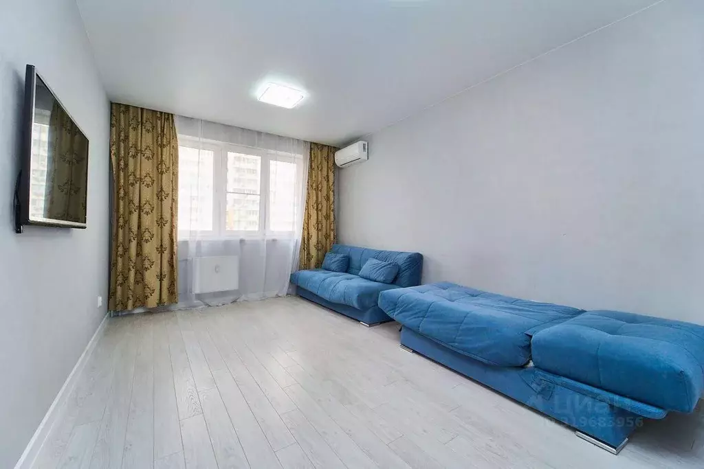Квартира, 3 комнаты, 90 м - Фото 0