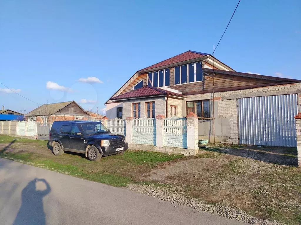 Дом 180 м на участке 6 сот. - Фото 1