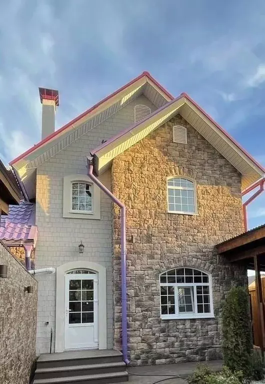 Дом в Самарская область, Самара Октябрьская ул., 127 (120 м) - Фото 0