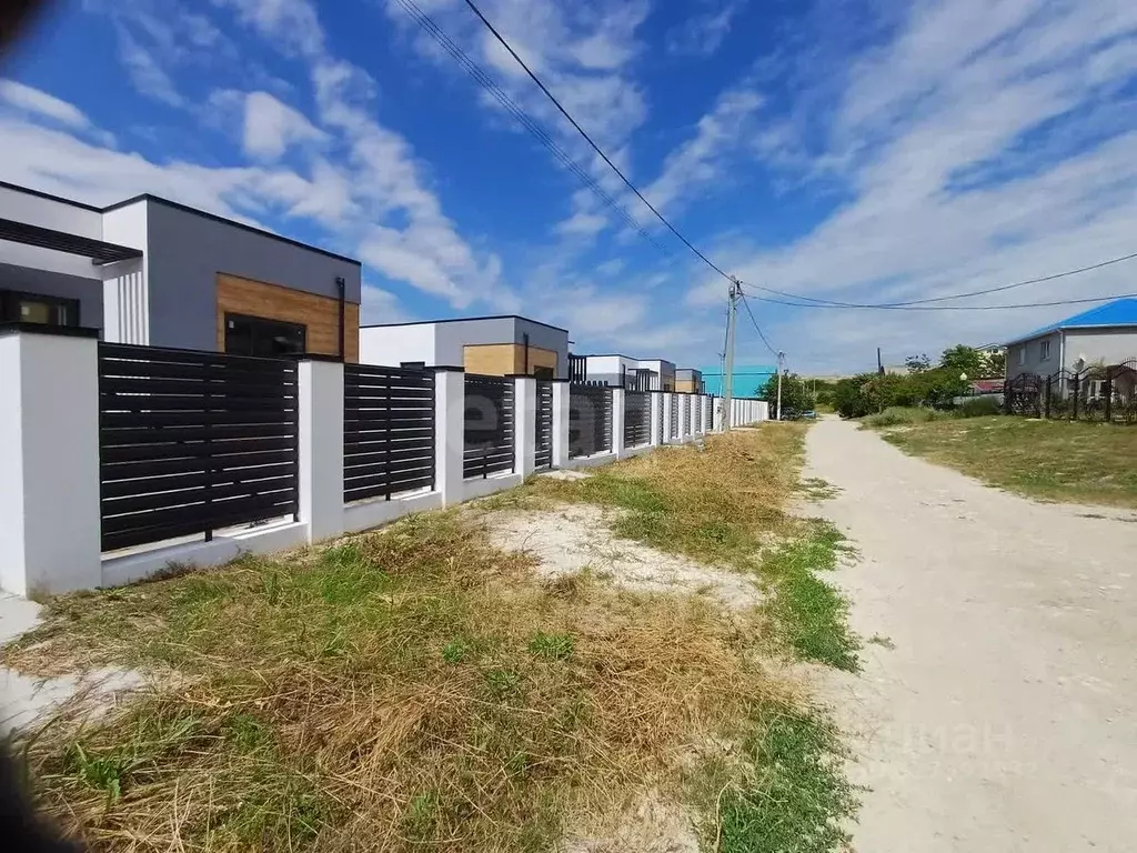 Дом в Краснодарский край, Анапа муниципальный округ, с. Варваровка ул. ... - Фото 1