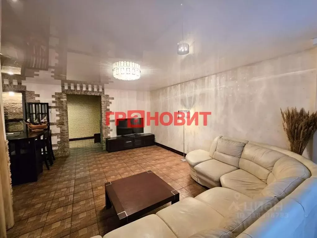3-к кв. Новосибирская область, Новосибирск Ленинградская ул., 101 ... - Фото 0