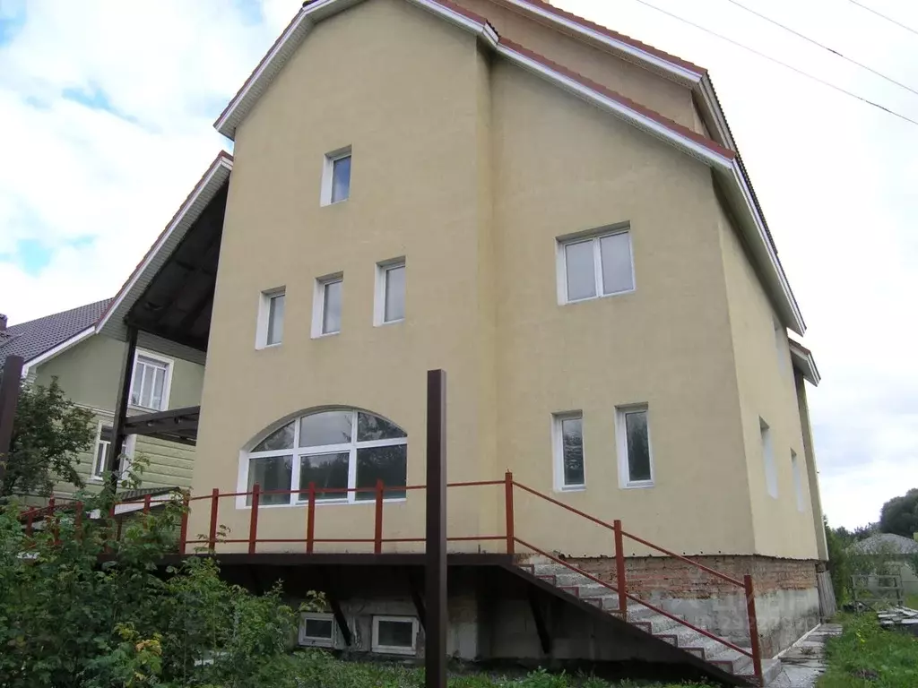 Дом в Свердловская область, Екатеринбург пер. Приветливый, 21 (550 м) - Фото 2