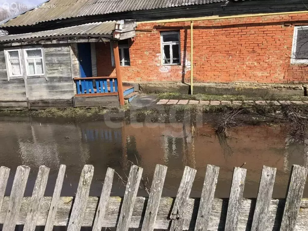 Участок в село Александровка, Гражданская улица (32 м) - Фото 1