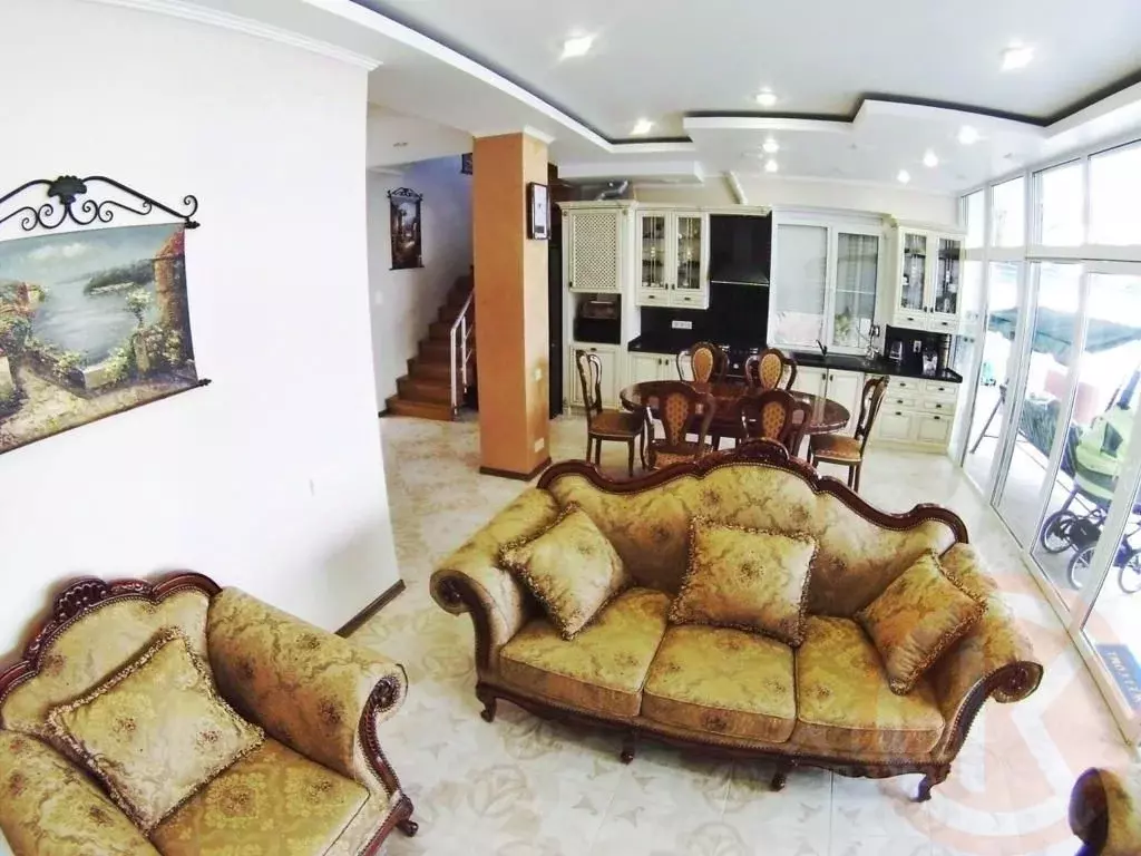 Дом в Крым, Евпатория ул. Революции, 7к1 (220 м) - Фото 2