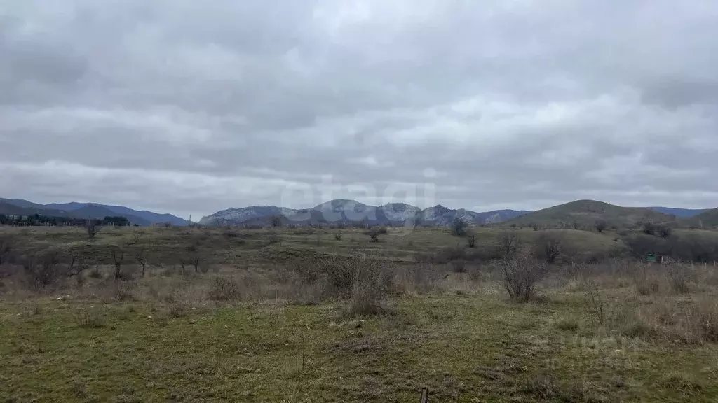 Участок в Крым, Феодосия муниципальный округ, Щебетовка пгт ул. ... - Фото 0
