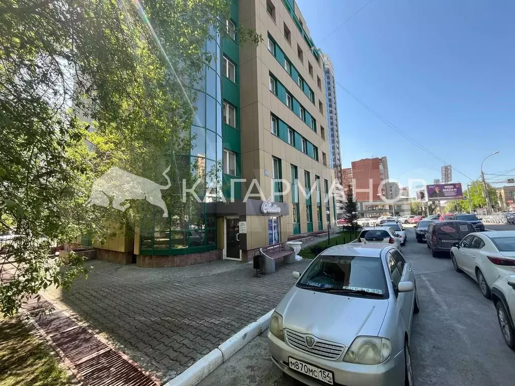 Аренда в центре города, 218,4м - Фото 1