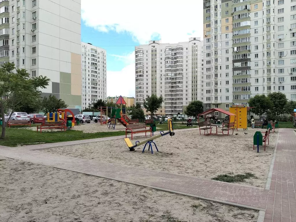 1-к кв. Курская область, Курск просп. Вячеслава Клыкова, 70 (37.5 м) - Фото 2