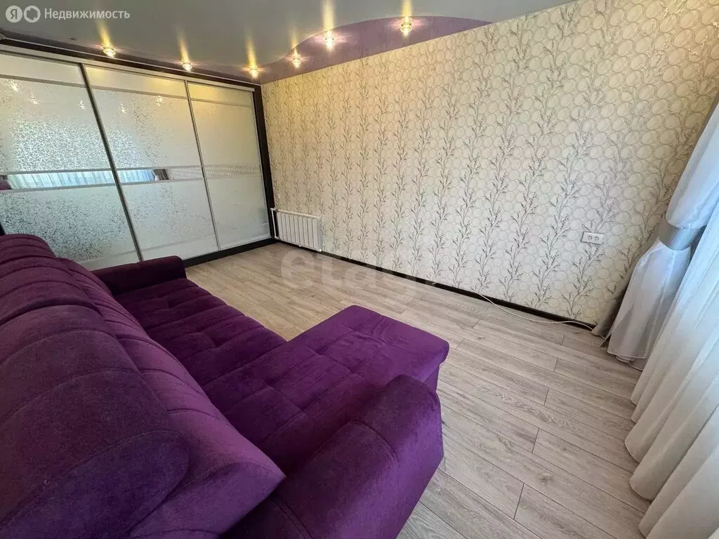 3-комнатная квартира: Петропавловск-Камчатский, улица Академика ... - Фото 2