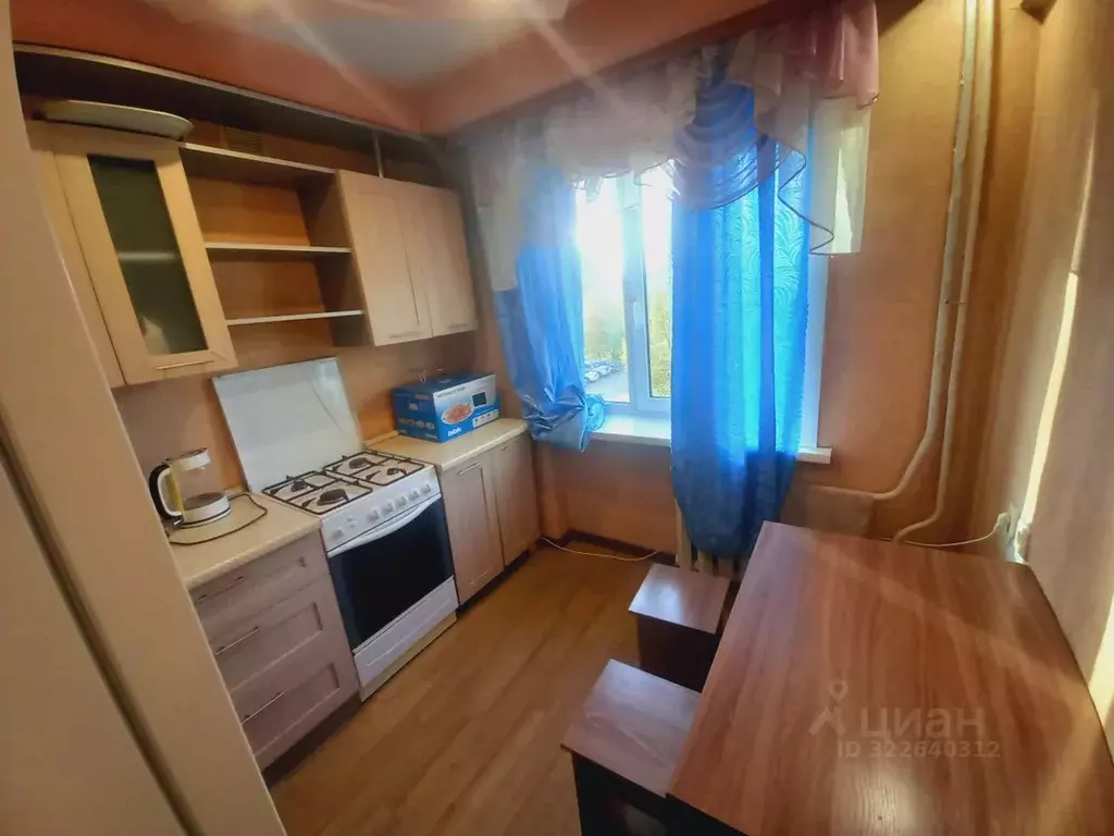 2-к кв. Иркутская область, Иркутск Байкальская ул., 180 (43.0 м) - Фото 0