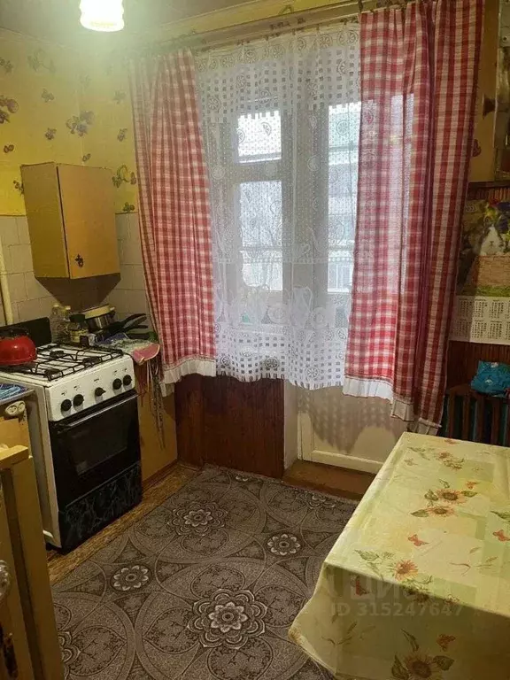 2-к кв. Новгородская область, Крестцы рп ул. Строителей, 11 (46.0 м) - Фото 0
