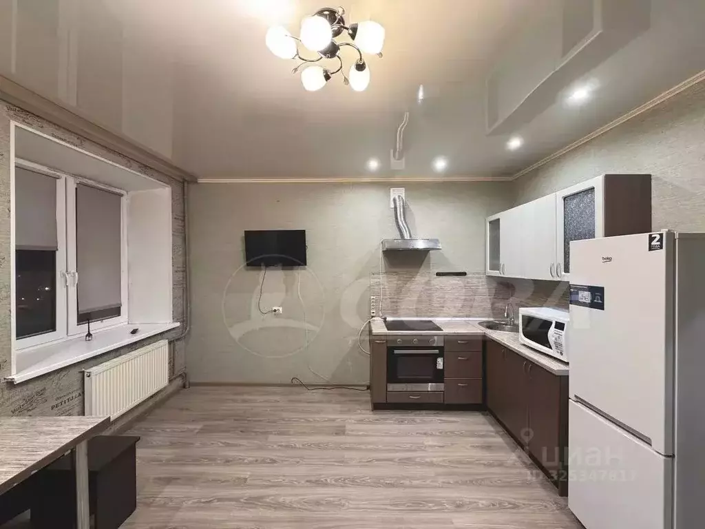 Студия Тюменская область, Тюмень ул. Беляева, 33к2 (28.0 м) - Фото 2