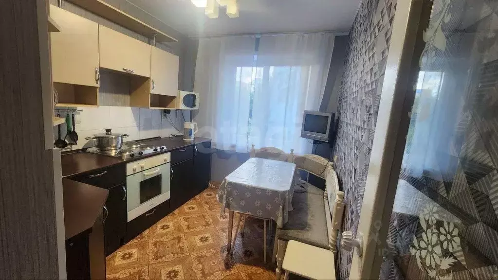 3-к кв. Самарская область, Тольятти ул. Дзержинского, 38 (65.0 м) - Фото 0