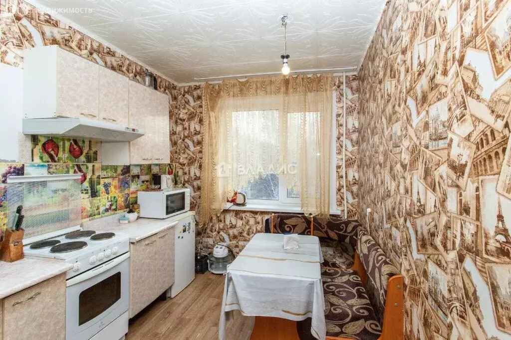 1-комнатная квартира: Тобольск, 7-й микрорайон, 4 (36 м) - Фото 1