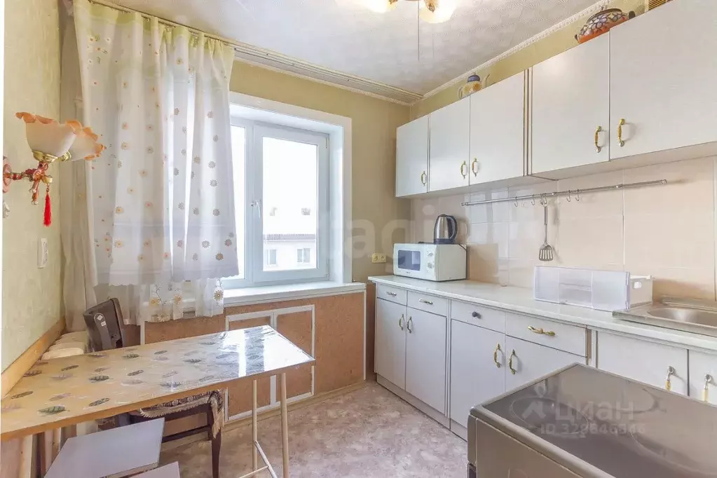 2-к кв. Сахалинская область, Холмск ул. Александра Матросова, 6 (43.9 ... - Фото 1